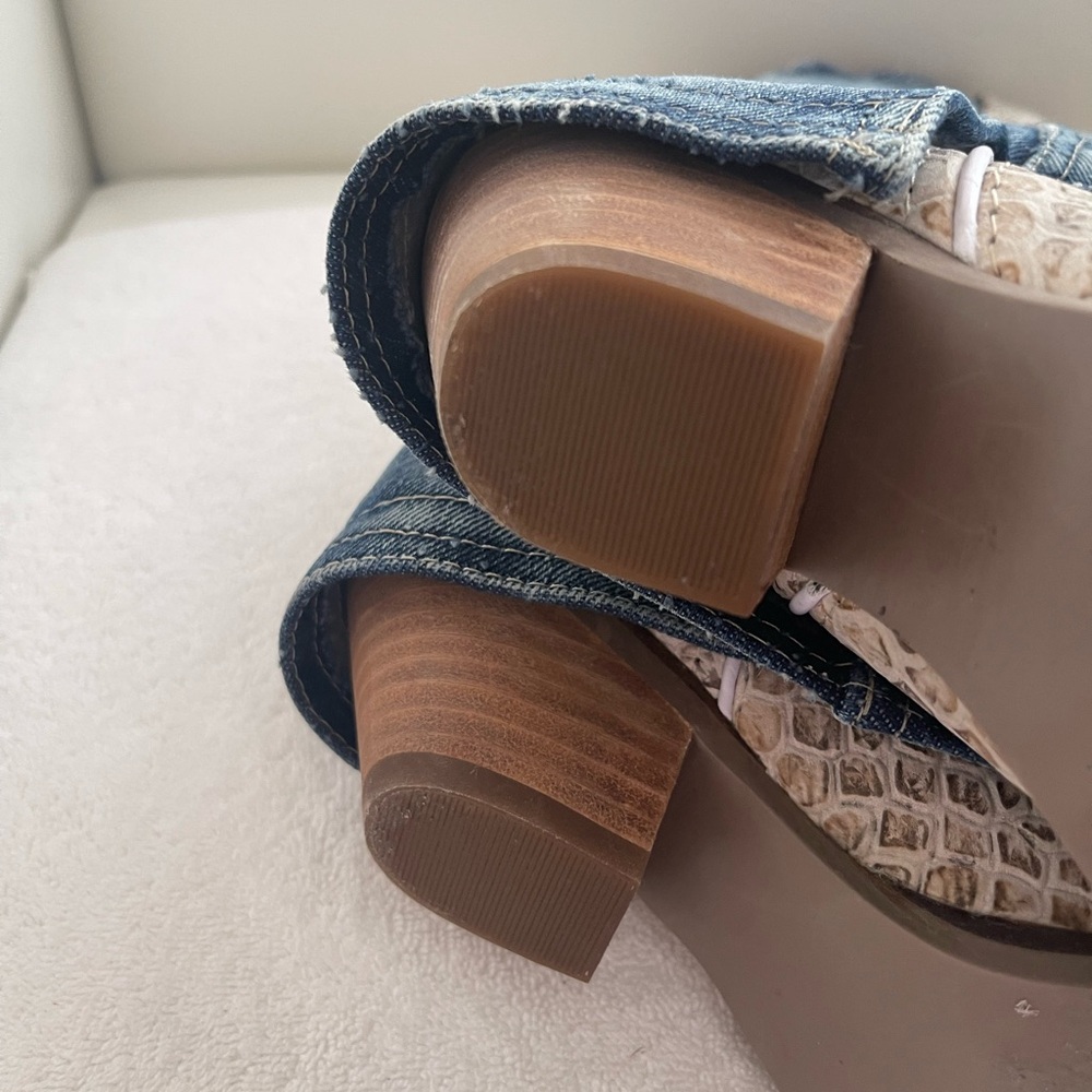 NEW DINGO WOMEN'S SHABBY LEATHER WESTERN BOOTS - Picture 9 of 11
